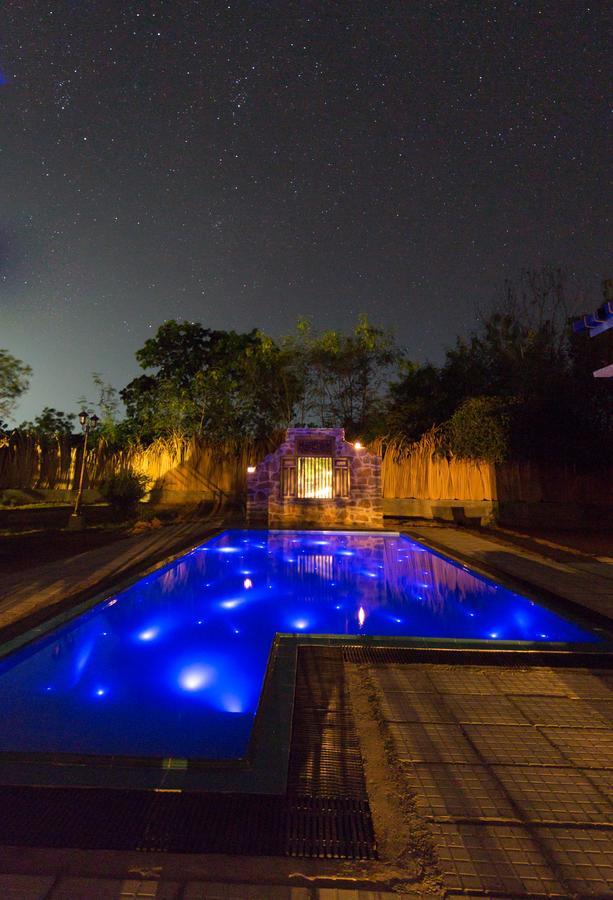 Forestville ยาลา ภายนอก รูปภาพ